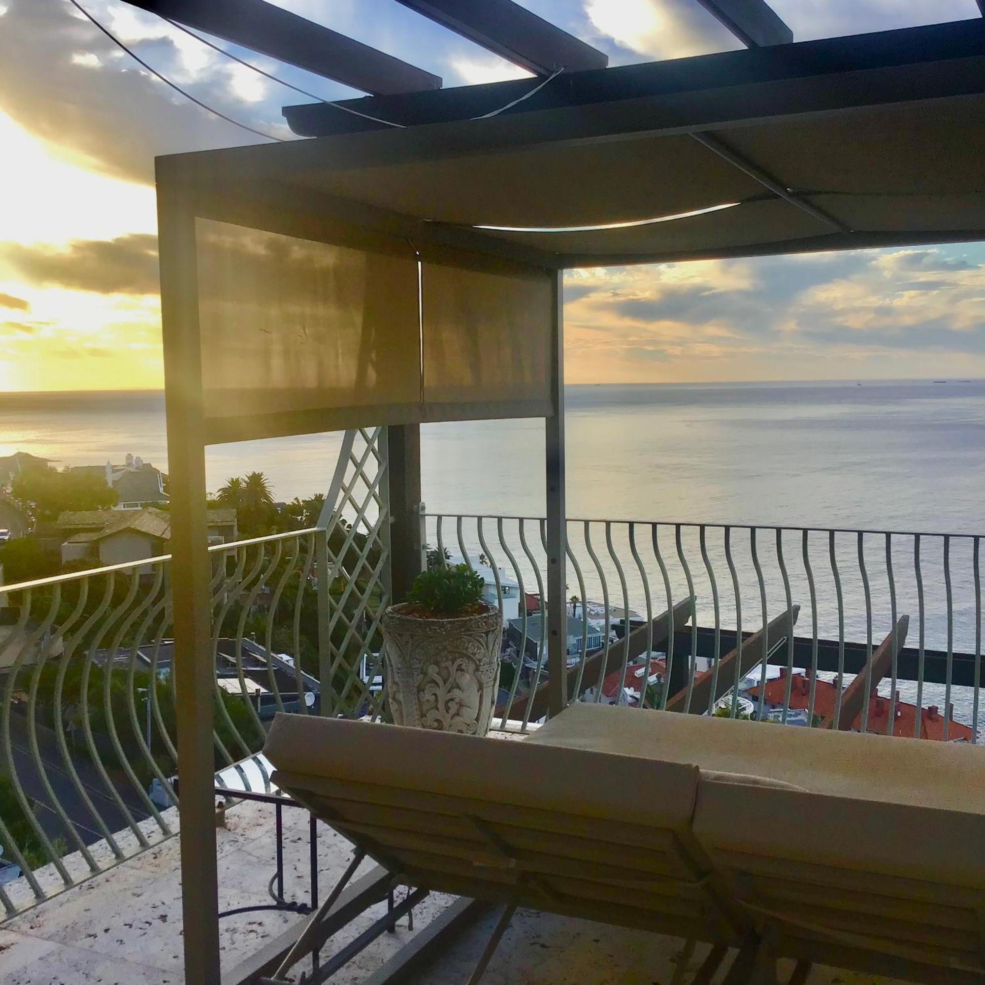 Villa Del Mar - "Luxurious En-Suite Bedroom With Lounge And Stunning Sea View Balcony In Bantry Bay" Kaapstad Buitenkant foto